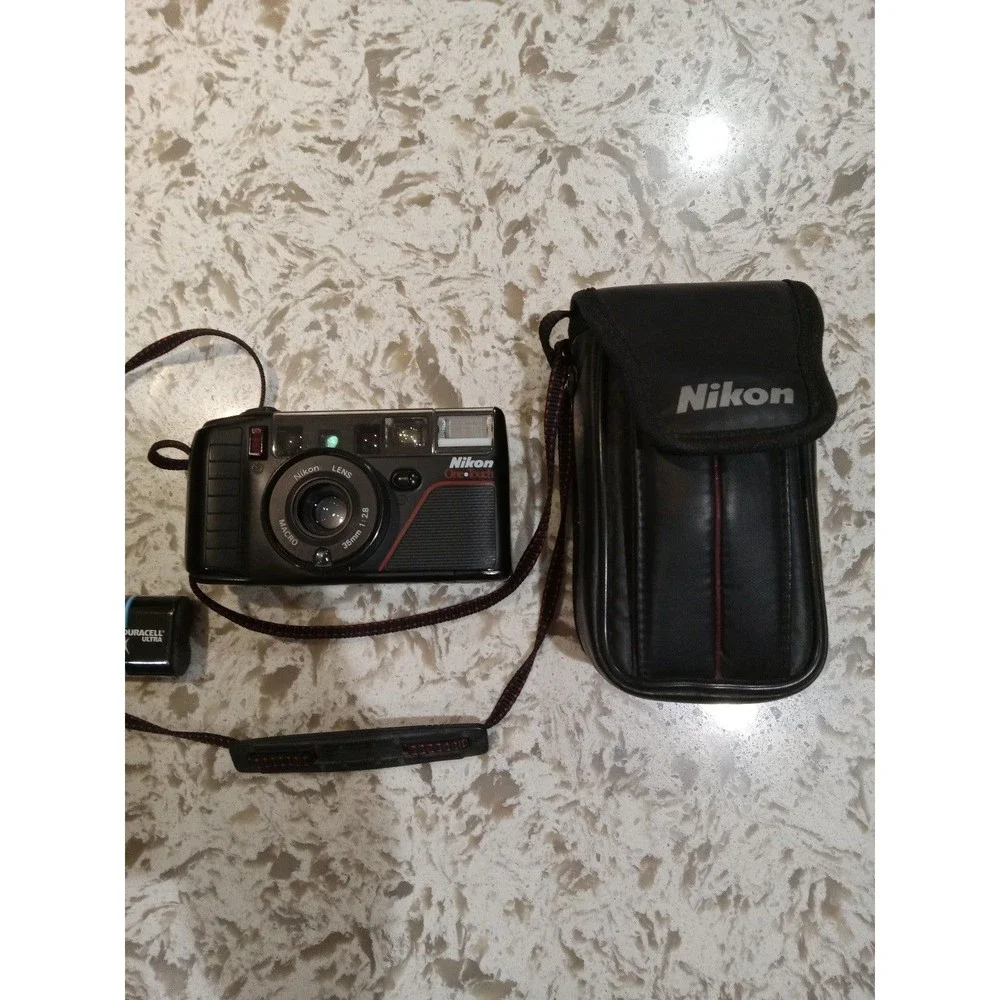 Nikon One Touch Point And Shoot Camera 35mm 1:25 Lens